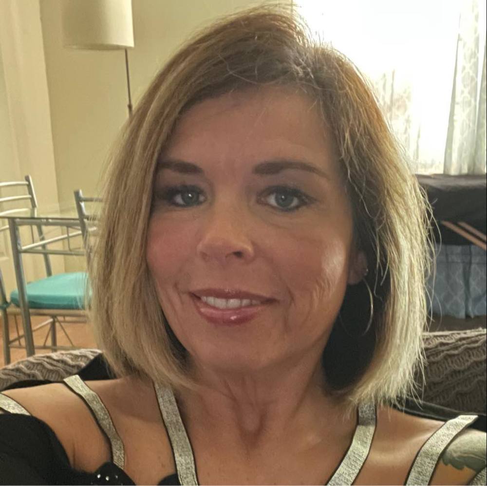 Meet your Posher, Gena